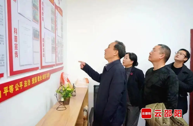 杨博理到双清区火车站乡开展创文专项民主监督活动